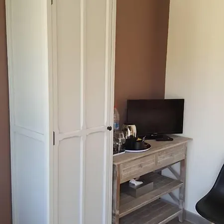 Les Du Foulot Bed & Breakfast 3*