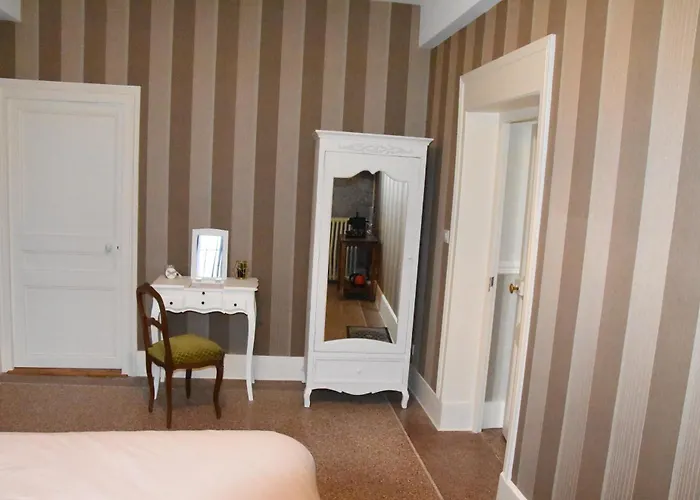 Les Du Foulot Бон