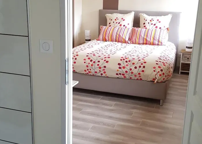 Les Du Foulot 3* Бон